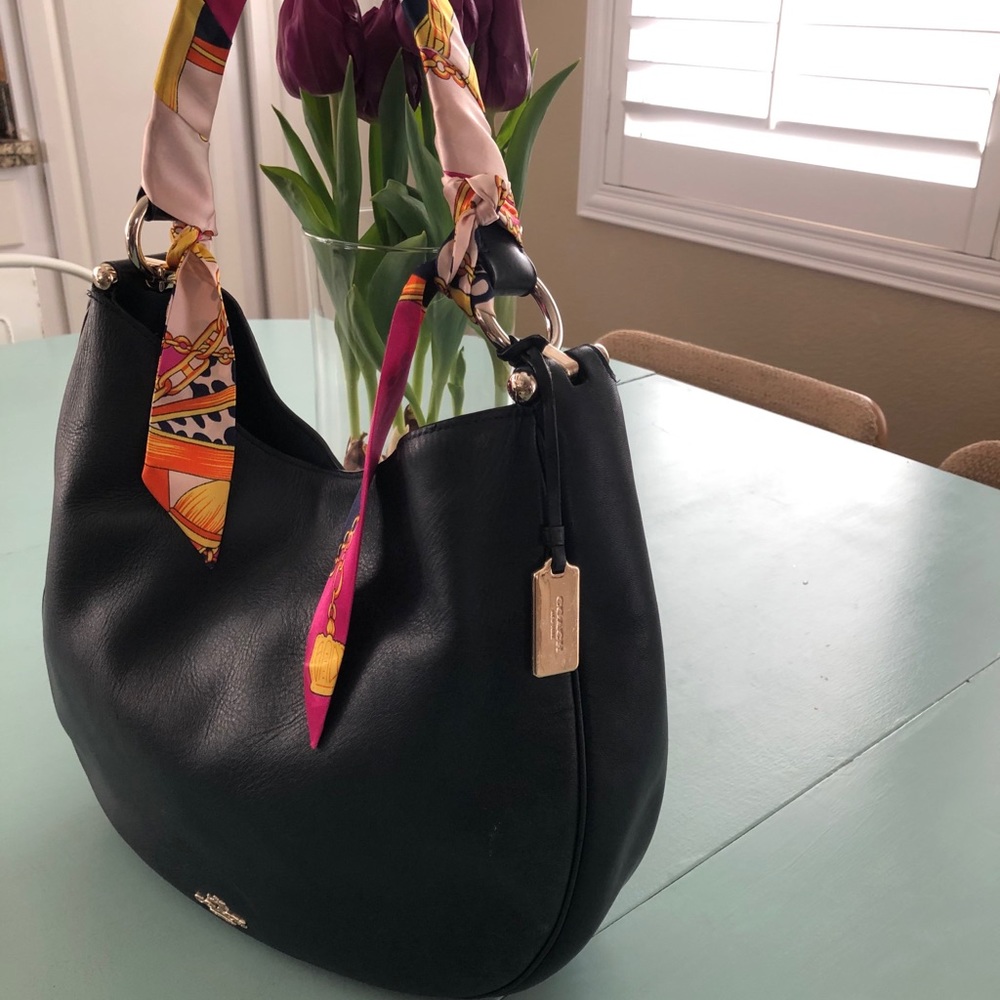Large Coach shoulder bag. - Picture 3 of 16